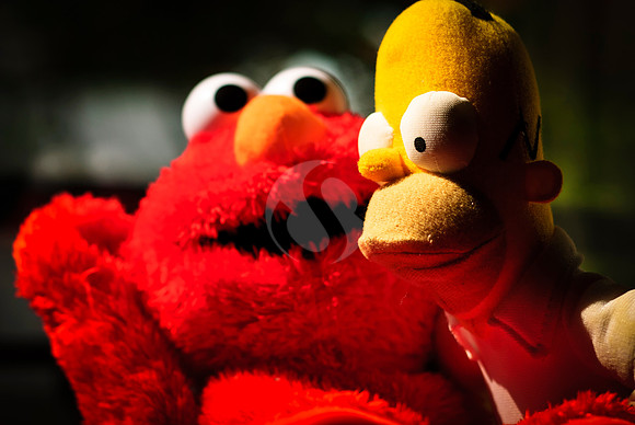 Elmo y Homero