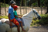 Niños a caballo